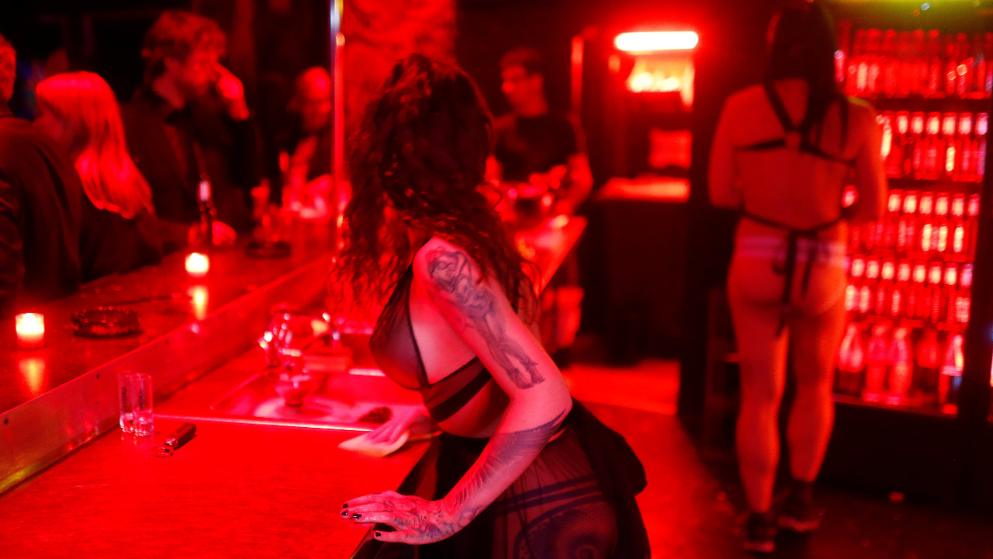 Διάσημο sex club ζητά από τους πελάτες του να κάνουν εξετάσεις - Λόγω θανατηφόρου βακτηρίου - Media