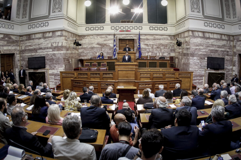 Πρόταση ΣΥΡΙΖΑ: Κάθε μήνα ψηφοφορία για να βρεθούν οι 180  - Media