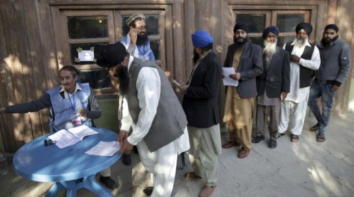 Εν μέσω βίας οι εκλογές στο Αφγανιστάν: Νεκροί και τραυματίες μετά από εκρήξεις - Media