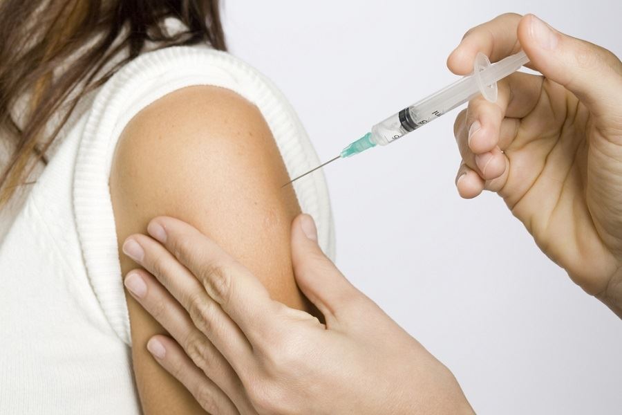 Υπουργείο Υγείας: Εξετάζεται ο υποχρεωτικός εμβολιασμός για ορισμένες περιπτώσεις - Media