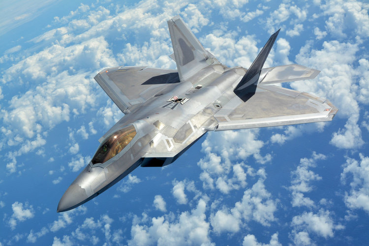 Το Πεντάγωνο ετοιμάζεται να εξοπλίσει τα F-22 με το «απόλυτο όπλο» - Media