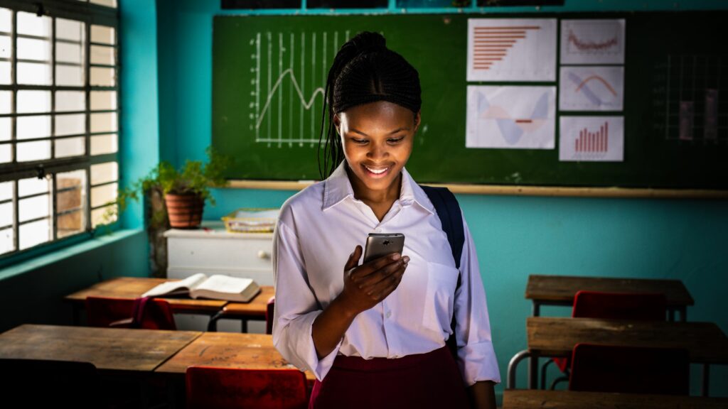 Το Ίδρυμα Vodafone και το Girl Effect συνδέουν 7 εκατομμύρια ευάλωτες έφηβες σε οκτώ χώρες για ένα καλύτερο μέλλον - Media