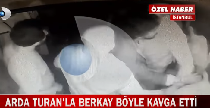 Το βίντεο που «καίει» τον Αρντά Τουράν - Γροθιά σε γνωστό τραγουδιστή για τα... μάτια της εγκύου γυναίκας του - Media