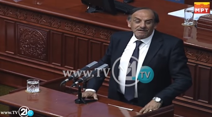 Γιατί βουλευτής στα Σκόπια ευχαρίστησε στα ελληνικά τον Τσίπρα (video) - Media