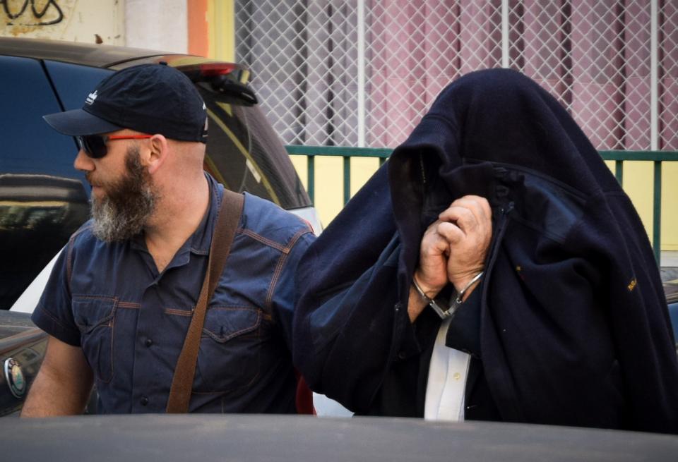 Προφυλακίσθηκε ο καθηγητής που ζητούσε «ανταλλάγματα» από φοιτητές - Media