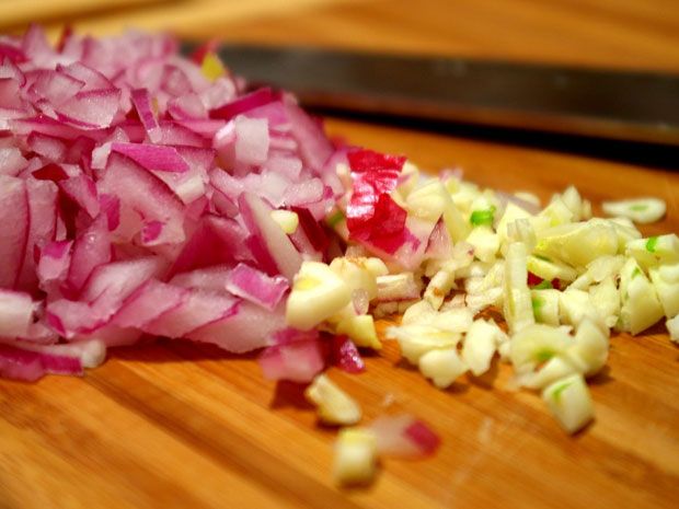 Οι 13 τροφές που δεν πρέπει να βάζουμε ποτέ στο ψυγείο - Media