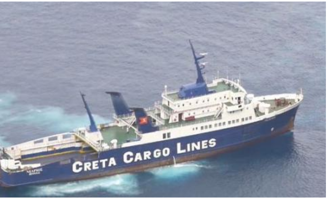 Εντός της ημέρας η προσπάθεια αποκόλλησης του φορτηγού πλοίου «Νέαρχος» - Media
