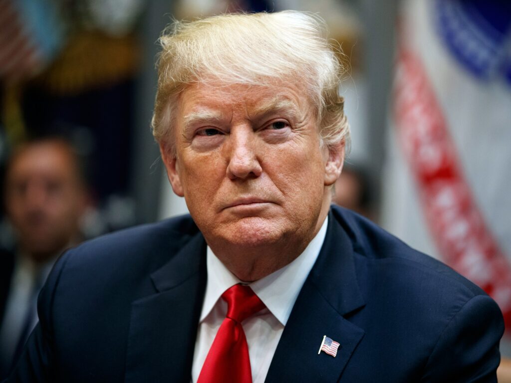 Ο Τραμπ καλεί το Μεξικό να σταματήσει τα "καραβάνια" των μεταναστών. - Media