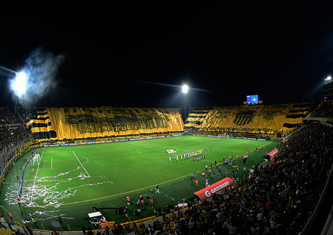 Μαριχουάνα (non) stop στις εξέδρες της Ουρουγουάης (video) - Media