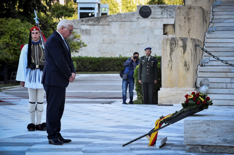 Γερμανικός Τύπος για επίσκεψη Σταϊνμάιερ: Συγγνώμη - Media