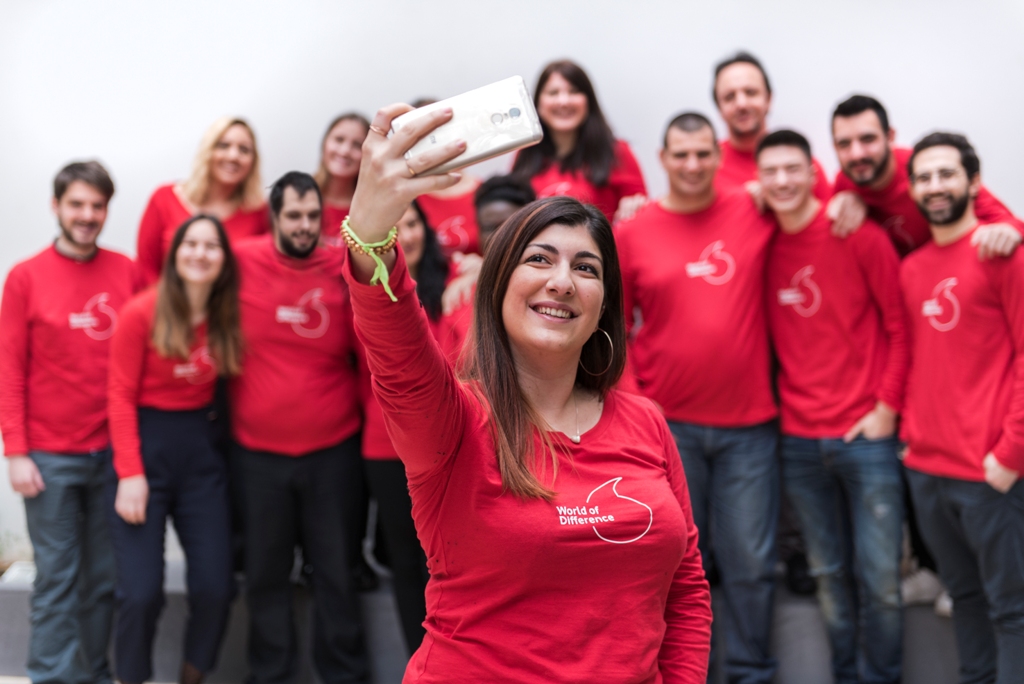 World of Difference 2019: Με πρωταγωνιστή την τεχνολογία, το Ίδρυμα Vodafone και 10 νέοι από όλη την Ελλάδα πάνε τον κόσμο μπροστά - Media