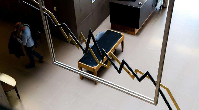 Χ.Α.: Ελεγχόμενη διόρθωση, με νέα βύθιση του τζίρου - Media