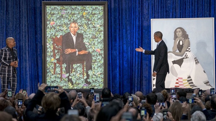 Viral τα πορτρέτα του Μπαράκ και της Μισέλ Ομπάμα - Media