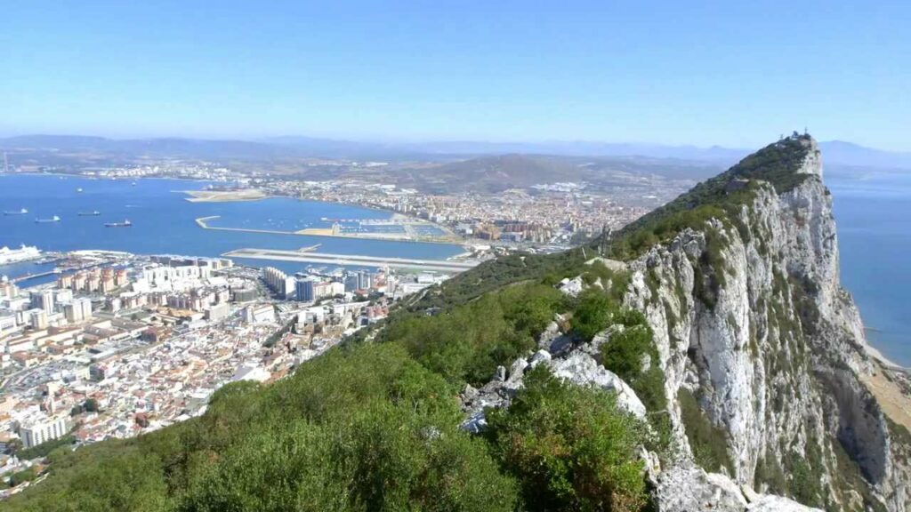 Ισπανία: Απειλεί με βέτο τη συμφωνία για το Brexit - Λόγω Γιβραλτάρ - Media