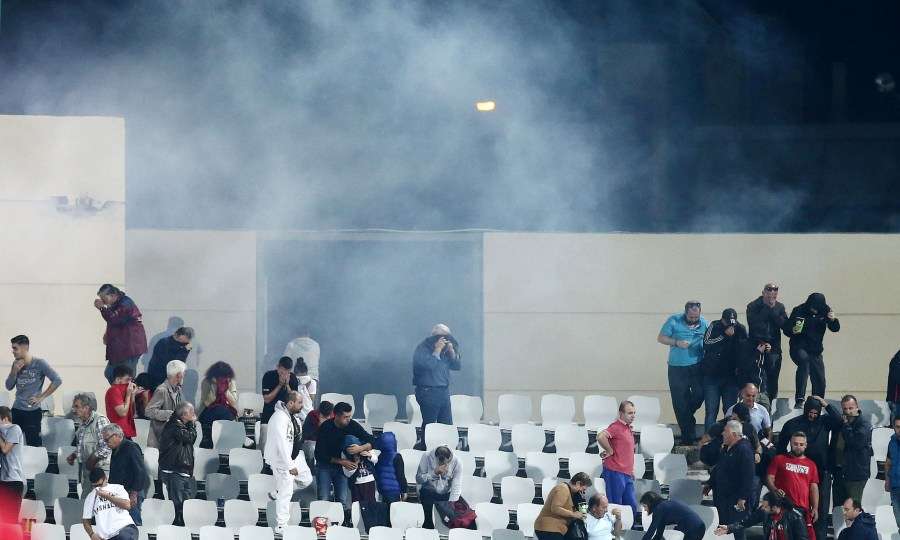 Οι ποινές με τις οποίες κινδυνεύει ο Ολυμπιακός λόγω των επεισοδίων - Media