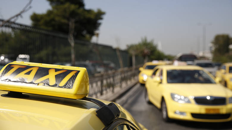 Στάση εργασίας στα ταξί την Πέμπτη - Media