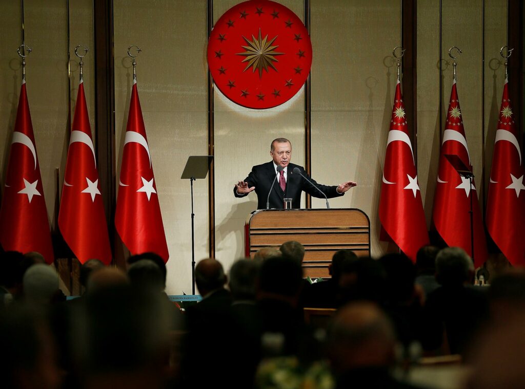 Ο Ερντογάν «έπαθε» Όρμπαν: Ο Σόρος πίσω από επιχειρηματία «που εργάζεται να διαλύσει την Τουρκία» - Media