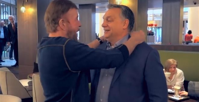 Κι όμως είναι αλήθεια! Ο Ορμπάν κατάφερε να εντυπωσιάσει μέχρι και τον Τσακ Νόρις (Video) - Media