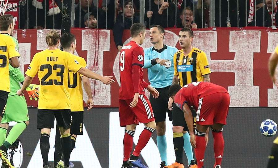 Το «φτηνό» πέναλτι του Τσόσιτς αποδιοργάνωσε την ΑΕΚ, ήττα 2-0 από Μπάγερν - Μεγάλη ανατροπή της Γιουνάιτεντ με Γιουβέντους - Media