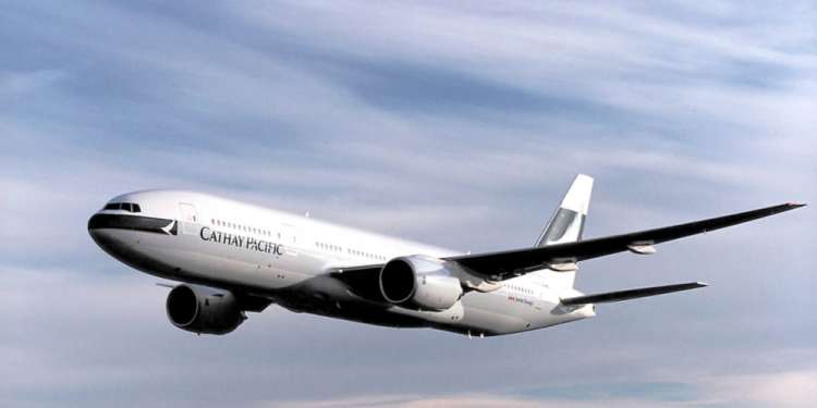 Τρόμος στον αέρα: Αναγκαστική προσγείωση αεροσκάφους λόγω ρωγμής στο πιλοτήριο - Media