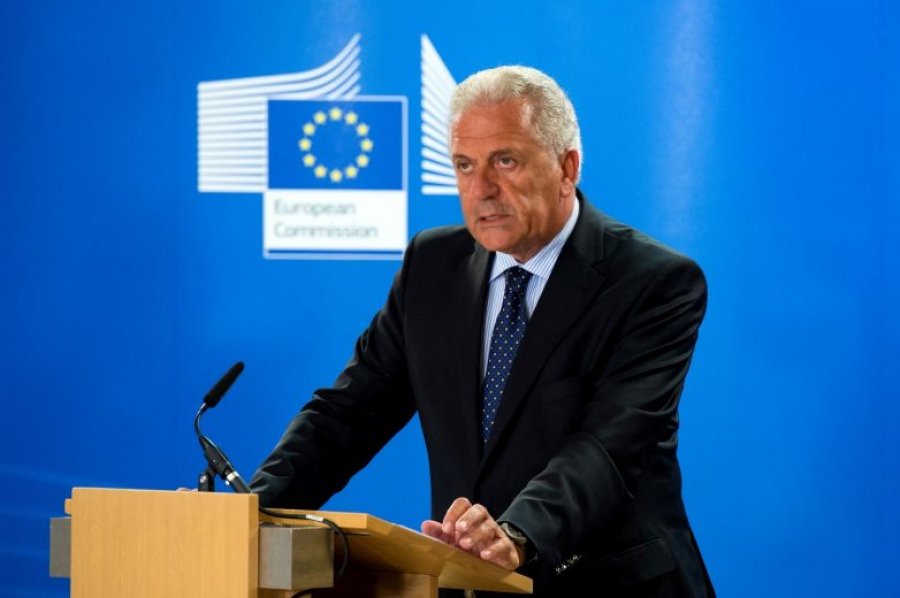 Αβραμόπουλος: Μεταρρύθμιση του συστήματος ασύλου της ΕΕ για να περιοριστεί η παράτυπη μετανάστευση - Media
