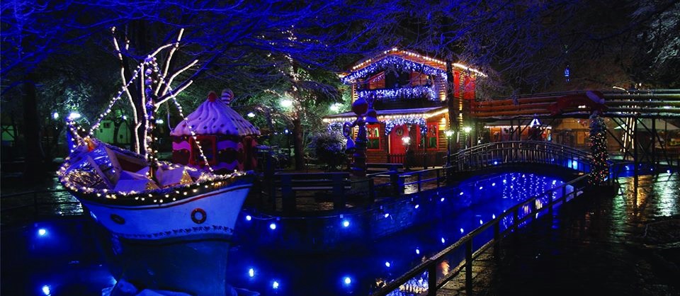 Νωρίτερα από κάθε άλλη φορά ο χριστουγεννιάτικος στολισμός στη Θεσσαλονίκη    - Media