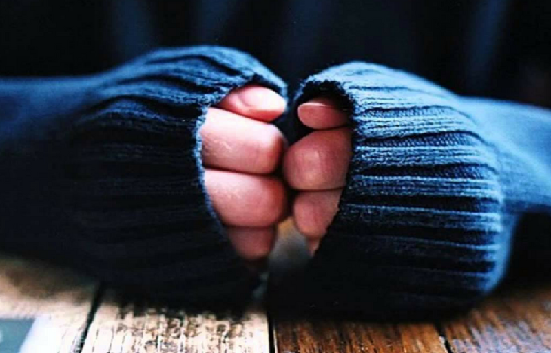 Έχετε παγωμένα χέρια ή πόδια; - Πότε πρέπει να δείτε γιατρό - Media