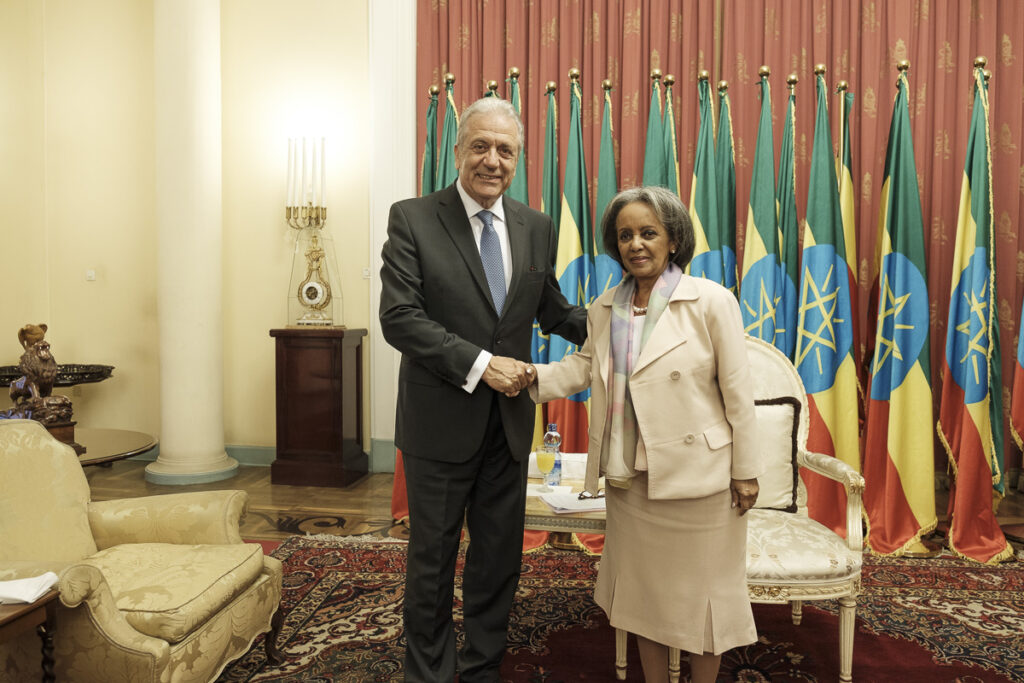 Στην Αιθιοπία ο Αβραμόπουλος: Eνίσχυση της συνεργασίας ΕΕ-Αφρικής (Photos-Video) - Media