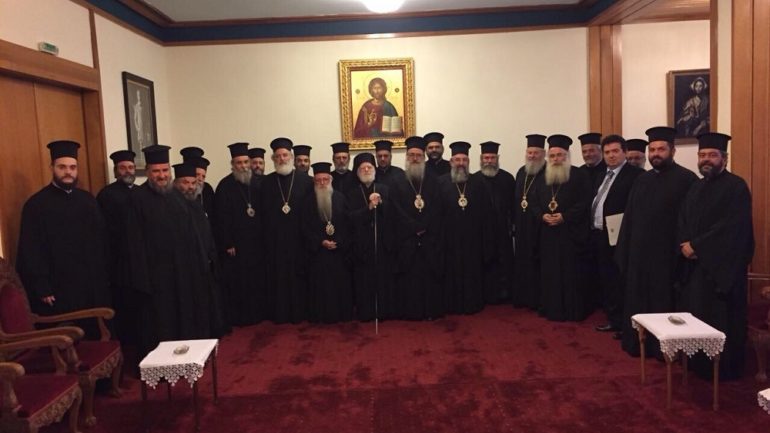 «Μπαϊράκι» από την Εκκλησία της Κρήτης για τη συμφωνία Τσίπρα-Ιερώνυμου - «Έντονη διαμαρτυρία και δυσαρέσκεια» - Media