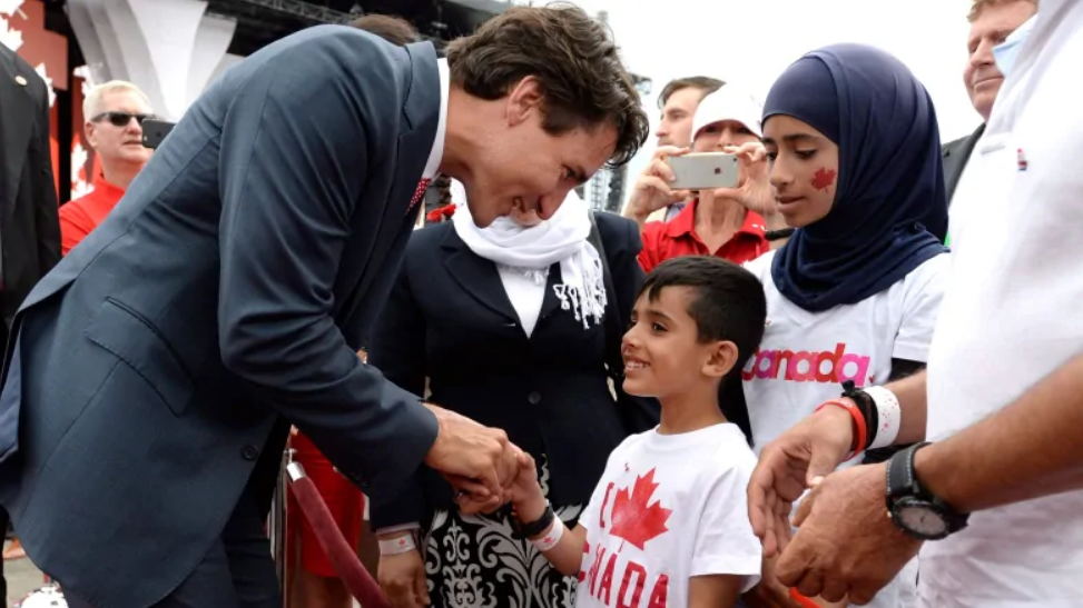 Ό,τι δεν κάνει η Ευρώπη: Χιλιάδες μετανάστες θα υποδεχθεί ο Καναδάς - Media