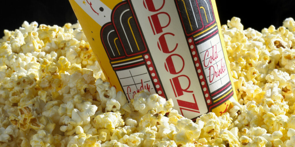 Προσοχή: Η κίτρινη ουσία στο ποπ κορν του σινεμά δεν είναι βούτυρο - Media