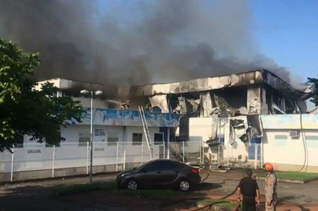 Φωτιά ξέσπασε σε νοσοκομείο της Βραζιλίας: Τρεις νεκροί - Media