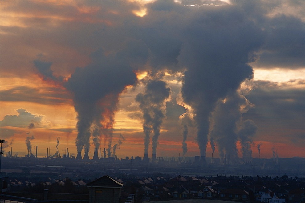 Η ατμοσφαιρική ρύπανση μειώνει τη ζωή μας κατά 1,8 χρόνια - Media