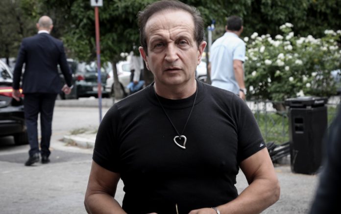 Μουρατίδης: «Δεν έχει χάσει κηδεία ο Μπιμπίλας» - Η σκληρή απάντηση του ηθοποιού - Media