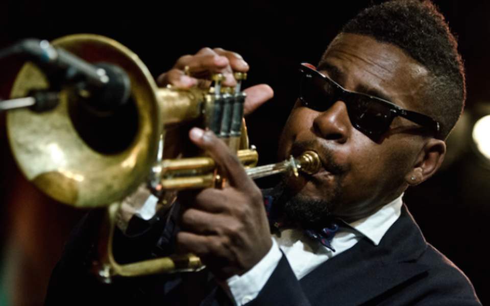 Πέθανε στα 49 του ο τρομπετίστας της τζαζ, Ρόι Χάργκροβ  - Media