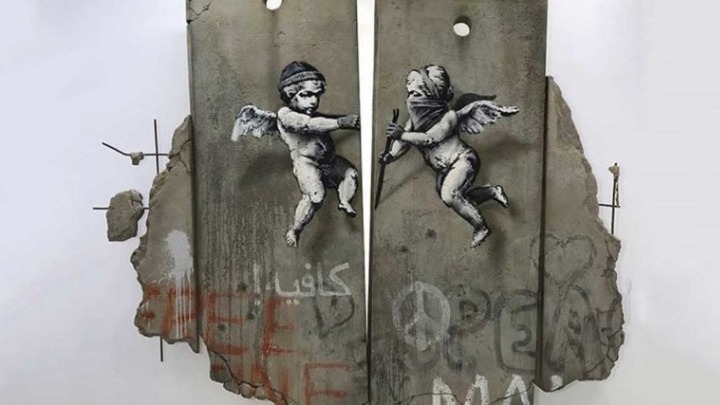 Συνεχίζει να εκπλήσσει ο Banksy: Δωρεάν οι αφίσες του στο World Travel Market - Media