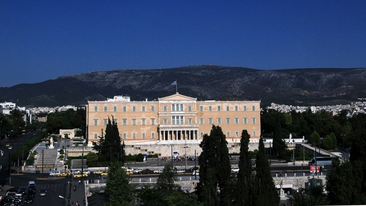 Κατατίθεται σήμερα στη Βουλή ο πρώτος μεταμνημονιακός προϋπολογισμός - Media