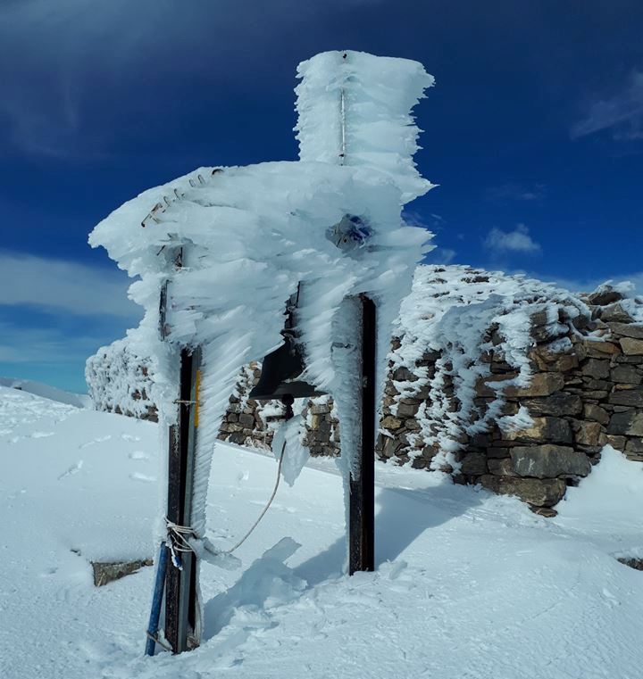 Το ξημέρωμα τον βρήκε στην κατάλευκη κορυφή του Ψηλορείτη (Video) - Media
