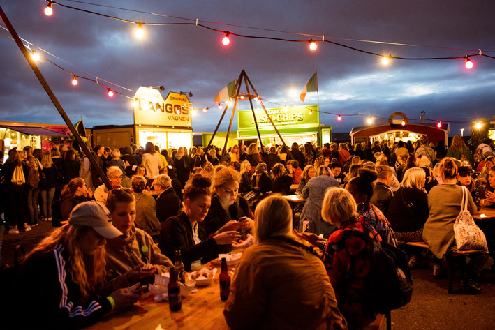 «Το φεστιβάλ "χωρίς άνδρες" προωθεί τις διακρίσεις με βάσει το φύλο» - Media