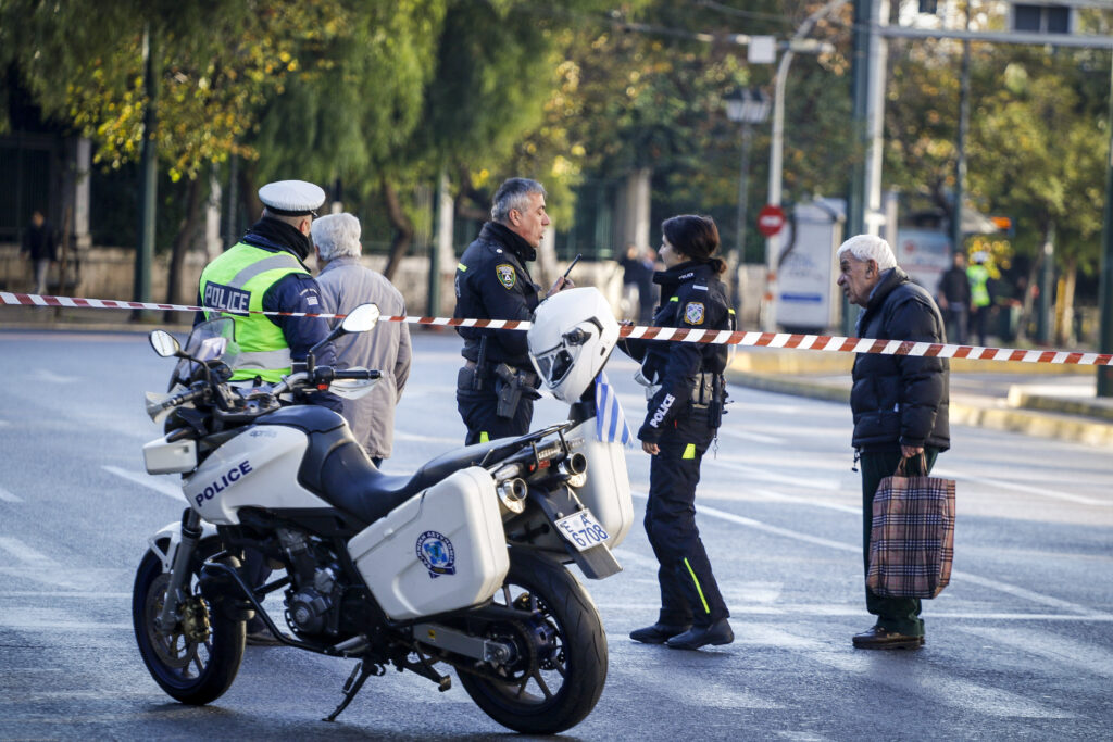 Αρπαγή γνωστού επιχειρηματία στον Πειραιά - Media