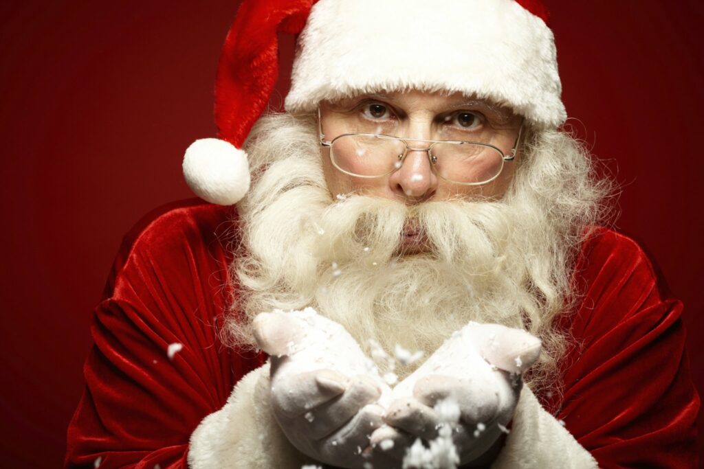 Είναι αυτός ο πιο κιτς Άγιος Βασίλης; (Photo) - Media