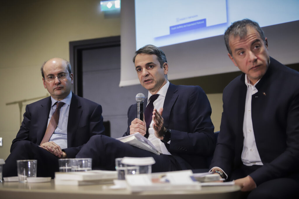 Μήνυμα Μητσοτάκη προς Θεοδωράκη:  Δεν μπαίνουμε σε καμιά συναλλαγή - Media