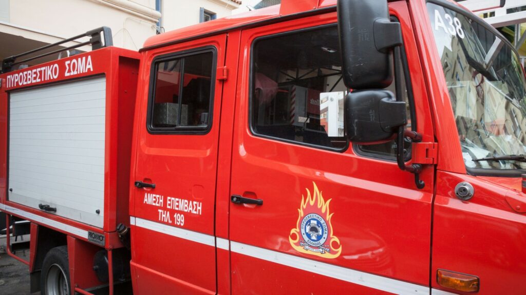 Φρίκη στην Αγιά - Απανθρακωμένη 89χρονη στο σπίτι της - Media