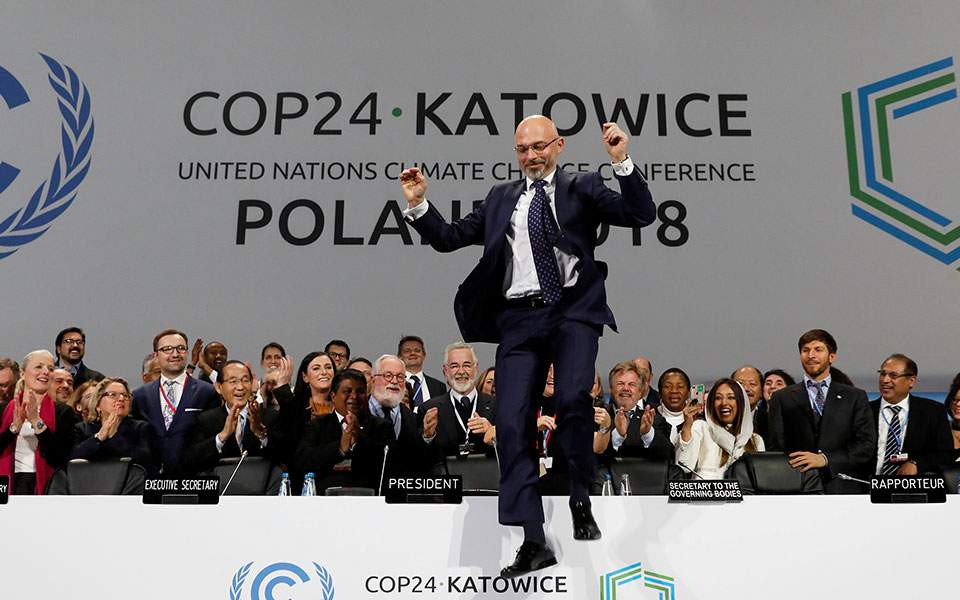 Συμφωνία 200 χωρών στη διάσκεψη του ΟΗΕ για το κλίμα - Media