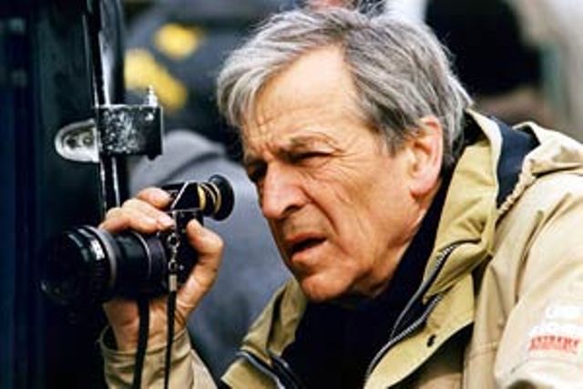 Το μήνυμα του Κώστα Γαβρά προς τα Μέσα Μαζικής Ενημέρωσης - Media