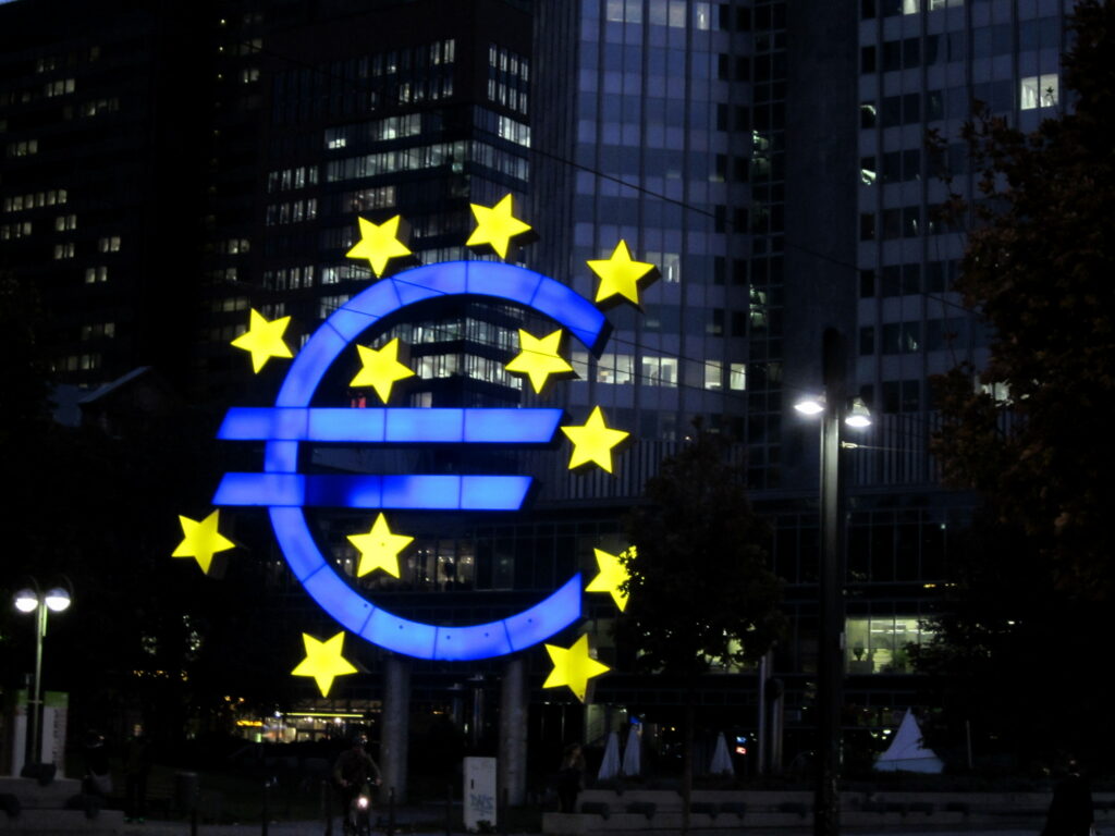 Ευρωζώνη: Κατέβασαν ταχύτητα οι χορηγήσεις δανείων στις επιχειρήσεις - Media
