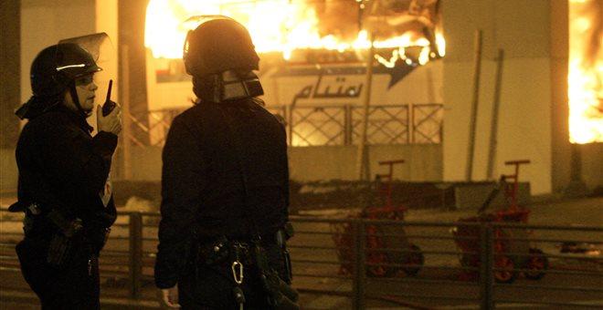 Τέσσερις οι νεκροί από την πυρκαγιά σε πολυκατοικία στο Παρίσι - Media