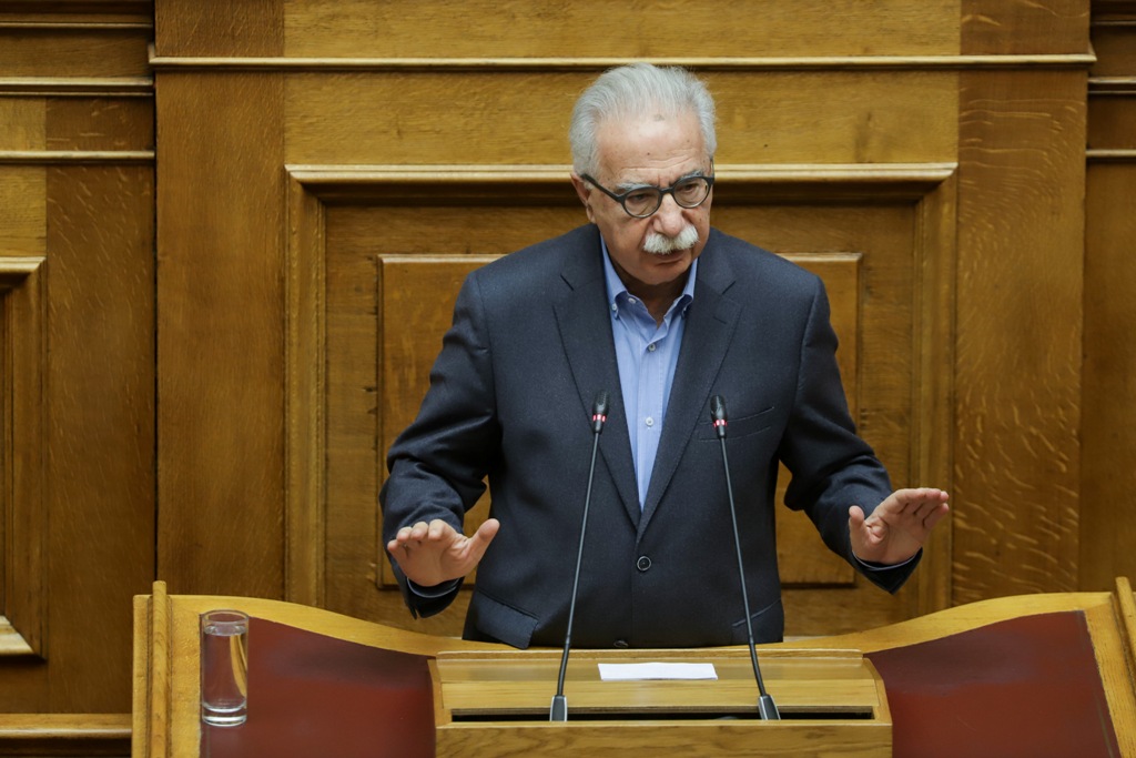 Γαβρόγλου: Ποιοι θα δίνουν Πανελλήνιες και ποιοι όχι - Media