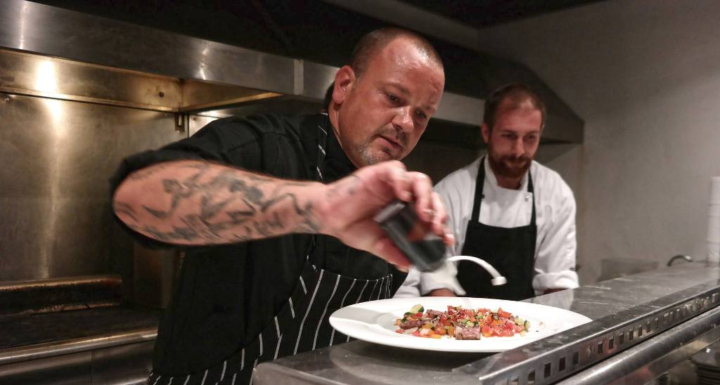 Τα «καρφιά» Σκαρμούτσου για το MasterChef και την κριτική επιτροπή - Media