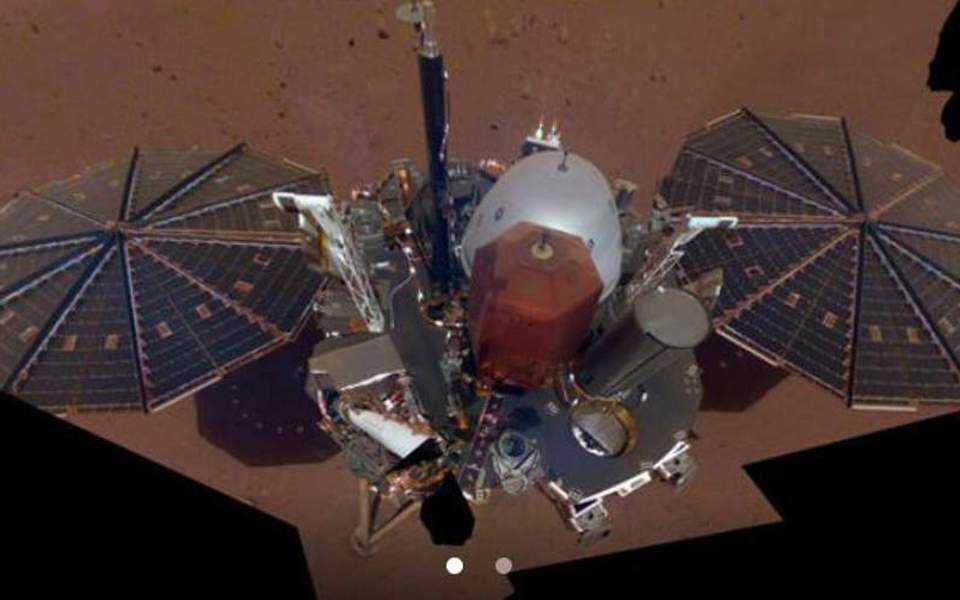 NASA: Αυτή είναι η πρώτη selfie του InSight στον Αρη - Media